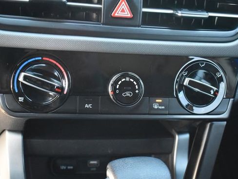 Certified 2024 Kia Seltos LX image 28