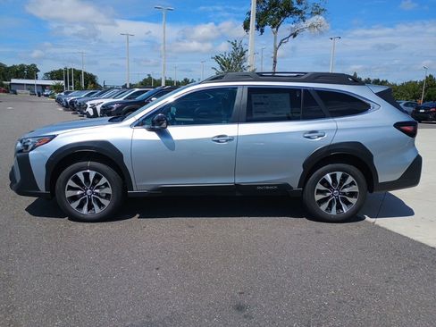 New 2025 Subaru Outback Limited image 3