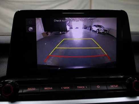 Used 2022 Kia Forte LXS w/ LXS Technology Package FWD image 24