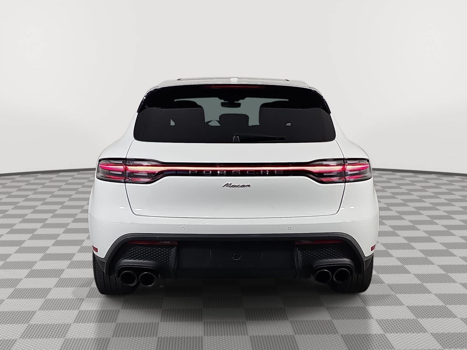 Used 2022 Porsche Macan w/ Premium Package Plus AWD/4WD image 7