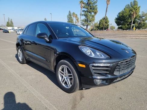 Used 2018 Porsche Macan image 3