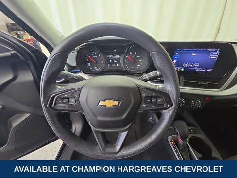 Used 2024 Chevrolet Trax LS FWD image 14