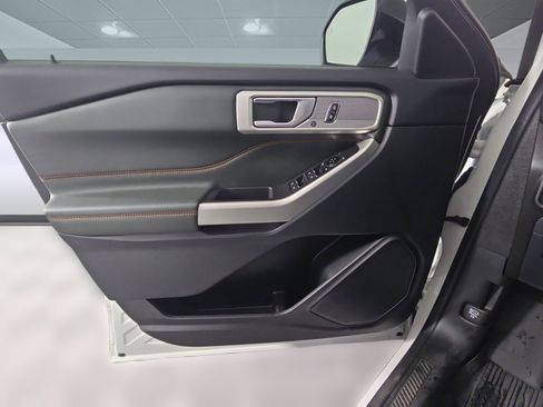 Used 2022 Ford Explorer Timberline w/ Timberline Technology Package image 9