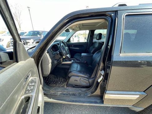 Used 2011 Jeep Liberty Limited w/ Comfort/Convenience Group image 21