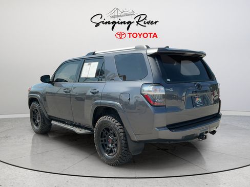Used 2023 Toyota 4Runner SR5 Premium w/ Moonroof Package AWD/4WD image 5