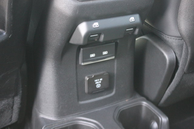 Used 2024 Jeep Gladiator Sport w/ Premium Package AWD/4WD image 26