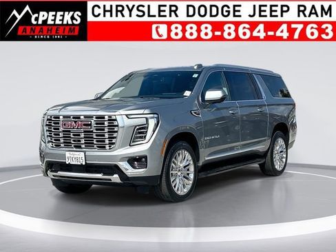 Used 2025 GMC Yukon XL Denali AWD/4WD image 1
