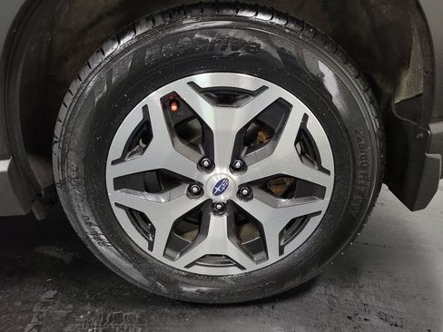 Used 2024 Subaru Forester Premium AWD/4WD image 10