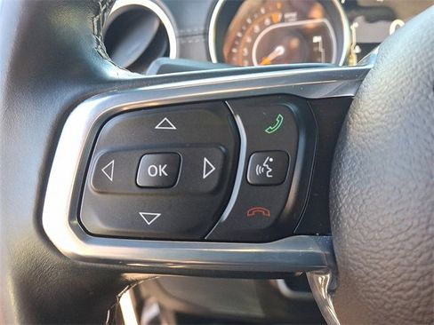 Used 2021 Jeep Gladiator Overland image 21