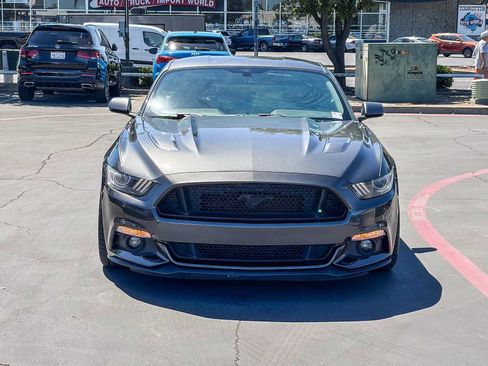 Used 2017 Ford Mustang GT w/ Black Accent Package RWD image 6