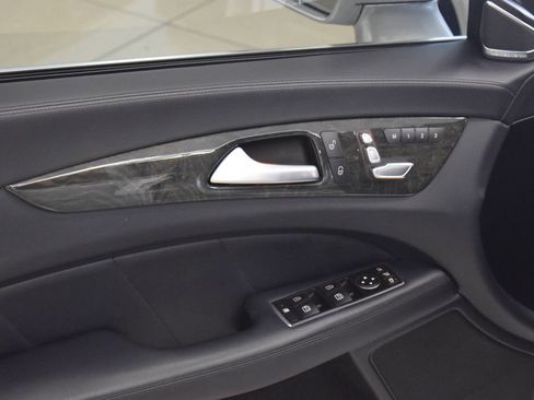 Used 2016 Mercedes-Benz CLS 400 CLS 400 4dr Sedan image 38