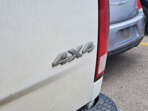 Used 2018 RAM 3500 Tradesman w/ Chrome Appearance Group AWD/4WD image 9