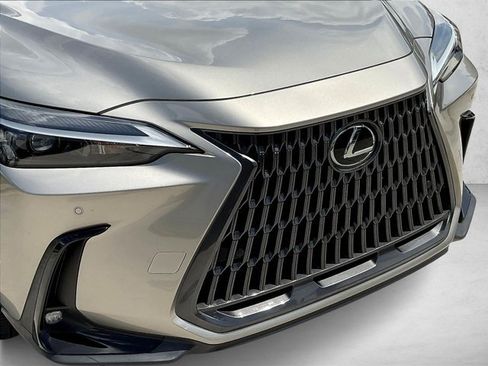 Used 2025 Lexus NX 250 FWD w/ Cold Area Package image 27
