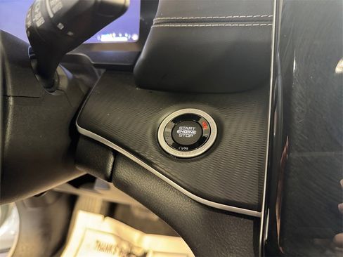 Used 2023 Jeep Grand Cherokee L Altitude image 29