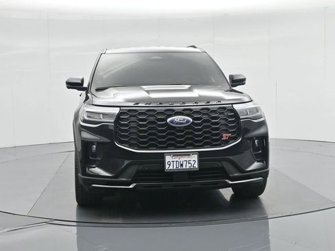 Used 2025 Ford Explorer ST image 30