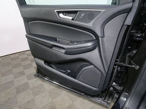 Used 2024 Ford Edge SEL w/ Convenience Package image 37