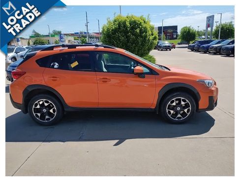 Used 2018 Subaru Crosstrek 2.0i Premium w/ Moonroof Package AWD/4WD image 6
