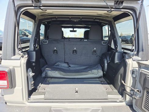 Used 2023 Jeep Wrangler Unlimited Rubicon w/ Xtreme 35 Tire Package image 14