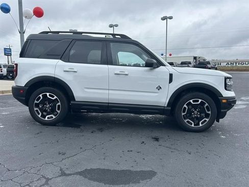 Used 2024 Ford Bronco Sport Outer Banks w/ Tech Package image 4