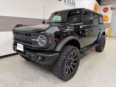 Used 2022 Ford Bronco Black Diamond AWD/4WD image 3