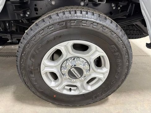 New 2026 Ford F350 XLT w/ XLT Premium Package AWD/4WD image 8
