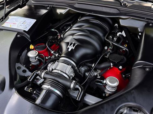 Used 2011 Maserati GranTurismo Convertible image 33