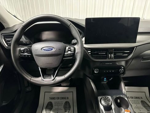 Used 2023 Ford Escape Active w/ Tech Pack #1 AWD/4WD image 9