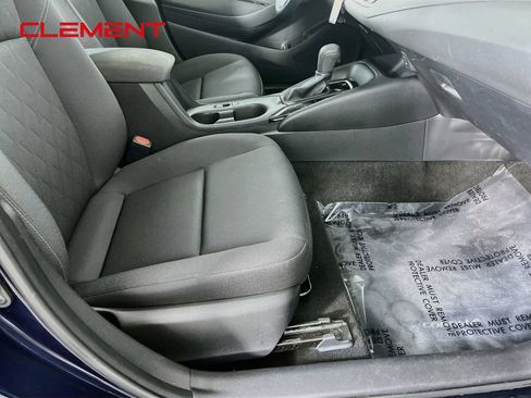 Used 2024 Toyota Corolla LE FWD image 31