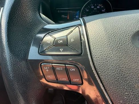 Used 2018 Ford Explorer Limited FWD image 19