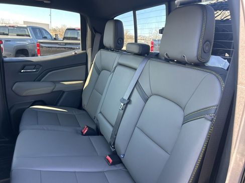 New 2026 Chevrolet Colorado ZR2 w/ ZR2 Bison Edition AWD/4WD image 43