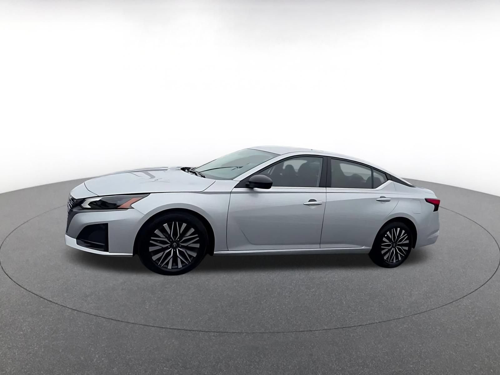 Used 2026 Nissan Altima 2.5 SV FWD image 7