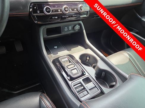 Used 2025 Honda Pilot TrailSport image 25
