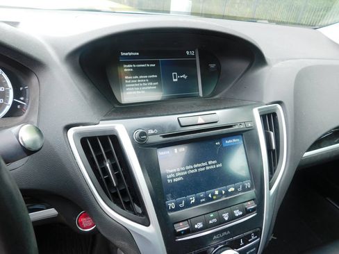 Used 2018 Acura TLX w/ Technology Package FWD image 6