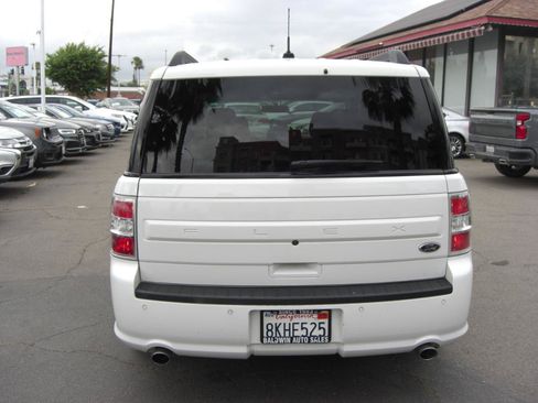 Used 2019 Ford Flex SE FWD image 5