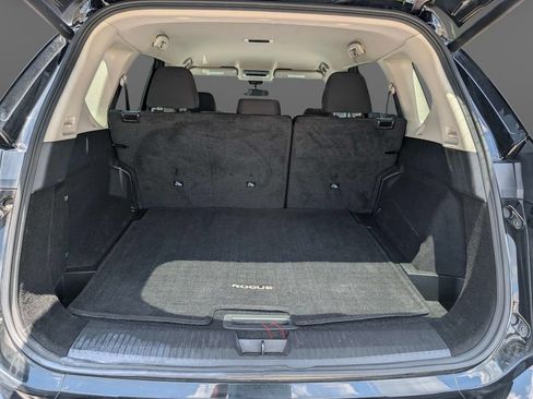 Used 2025 Nissan Rogue SV AWD/4WD image 12
