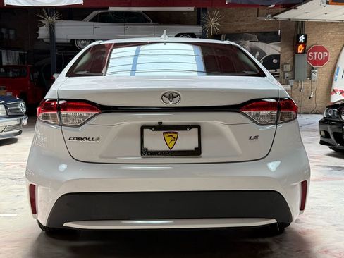 Used 2022 Toyota Corolla LE FWD image 5