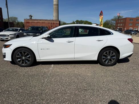 Used 2019 Chevrolet Malibu LT FWD image 5