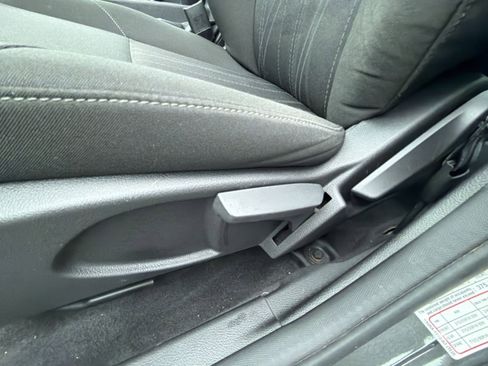 Used 2015 Ford Focus SE image 14