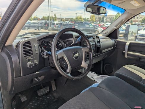 Used 2007 Chevrolet Silverado 2500 LT w/ 1LT Convenience Package AWD/4WD image 13