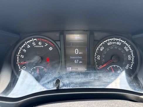Used 2021 Toyota Tacoma SR w/ SR Convenience Package RWD image 19