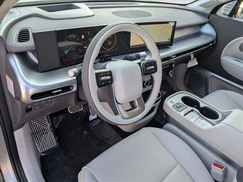 New 2026 Hyundai Ioniq 9 Calligraphy image 3