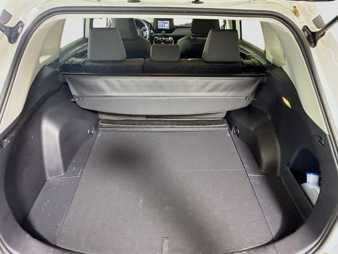 Used 2021 Toyota RAV4 XLE image 35