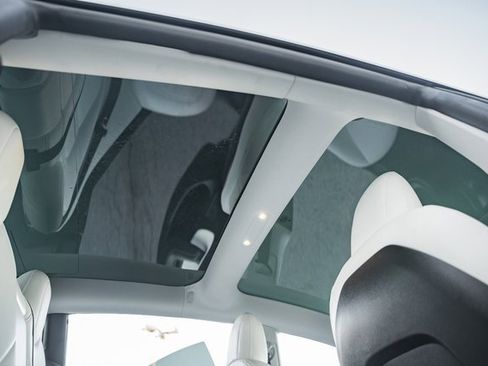 Used 2019 Tesla Model 3 Long Range image 28