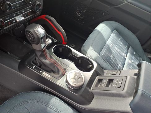 New 2026 Ford Bronco Heritage Edition image 9