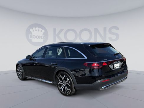 Used 2025 Mercedes-Benz E 450 4MATIC All-Terrain Wagon image 4