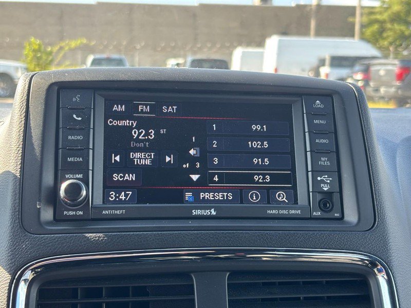 Used 2017 Dodge Grand Caravan SE FWD image 22
