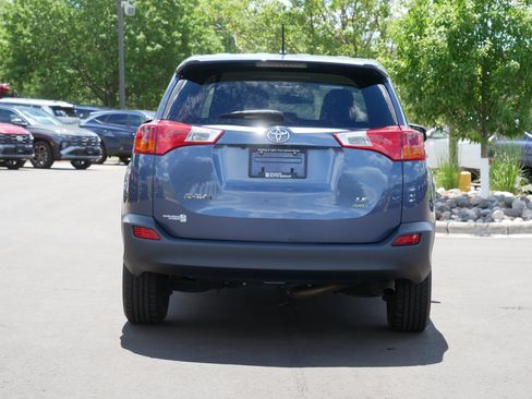 Used 2013 Toyota RAV4 LE AWD/4WD image 5