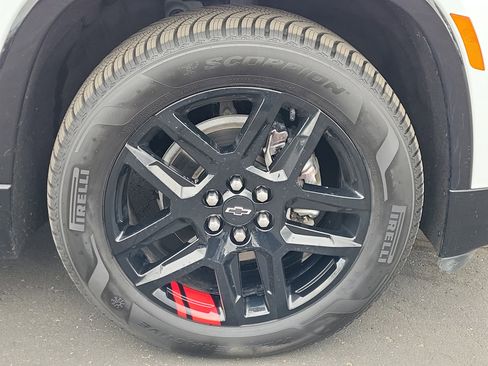 Certified 2022 Chevrolet Traverse Premier w/ Redline Edition image 21