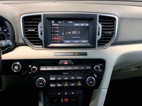 Used 2019 Kia Sportage EX w/ EX Premium Package FWD image 6