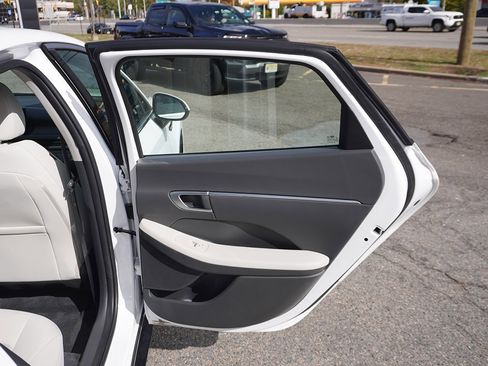 Used 2024 Hyundai Sonata SEL image 25